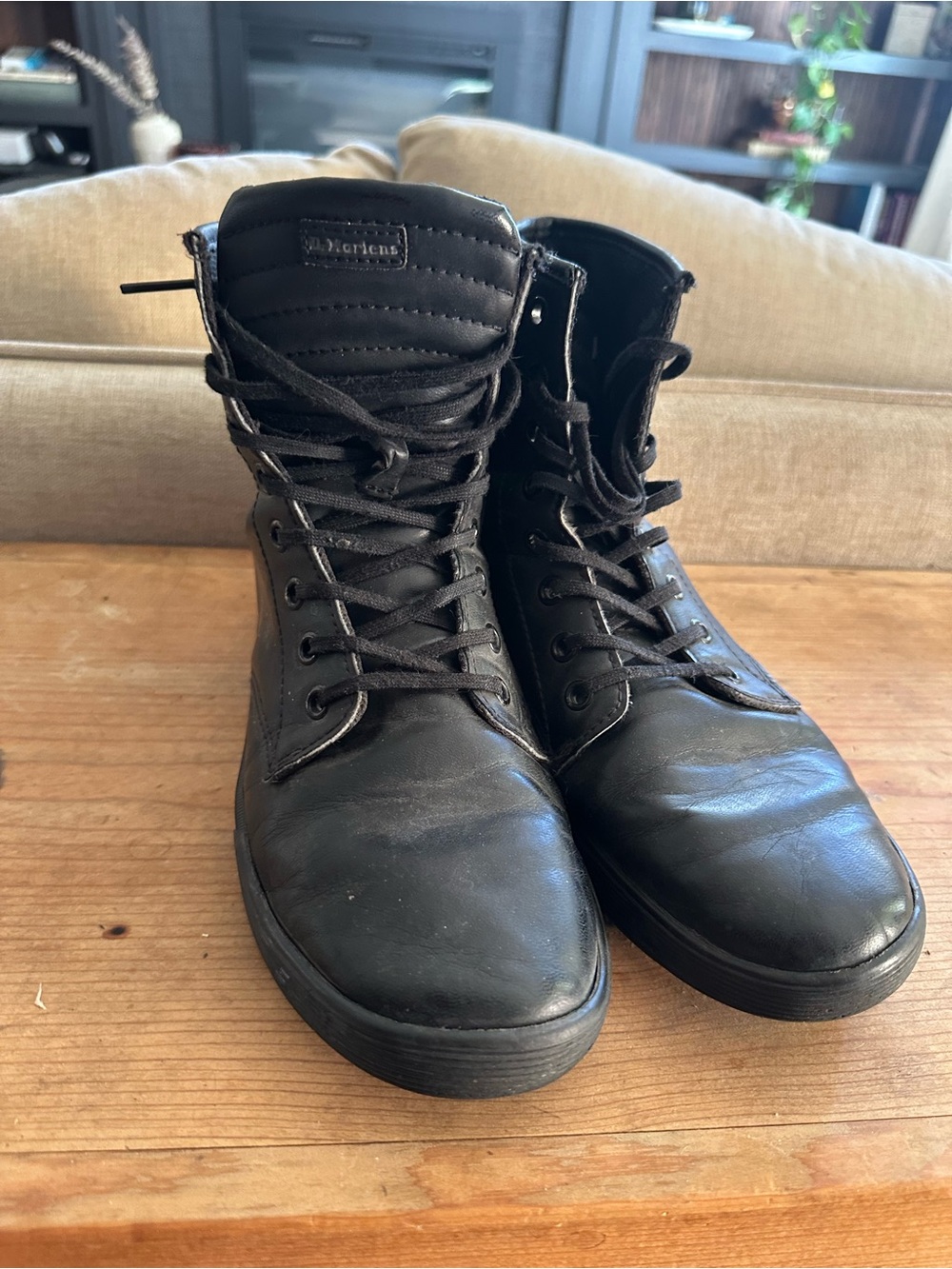 Doc Marten Sheridan Womens 9